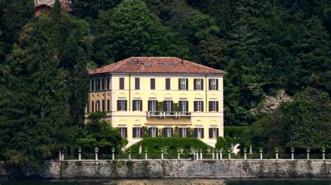 Lago di Como, Villa Fontanelle: il tempio di Versace 